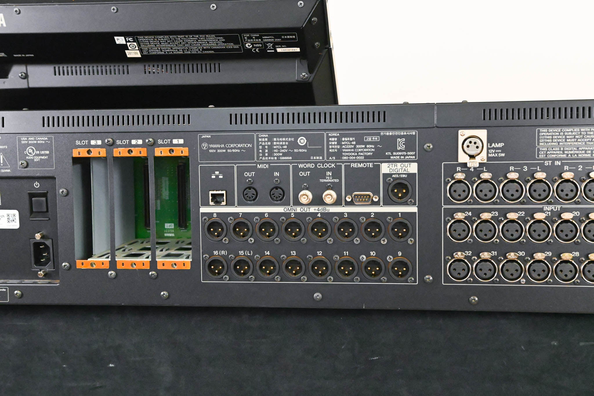 Yamaha M7CL-48 48-Channel Digital Audio Mixing Console