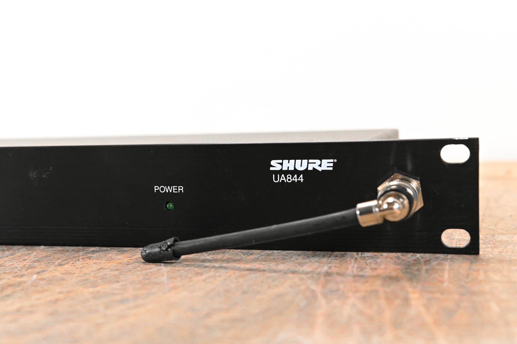 Shure UA844US Wideband UHF Antenna and Power Distributor NO POWER SUPPLY