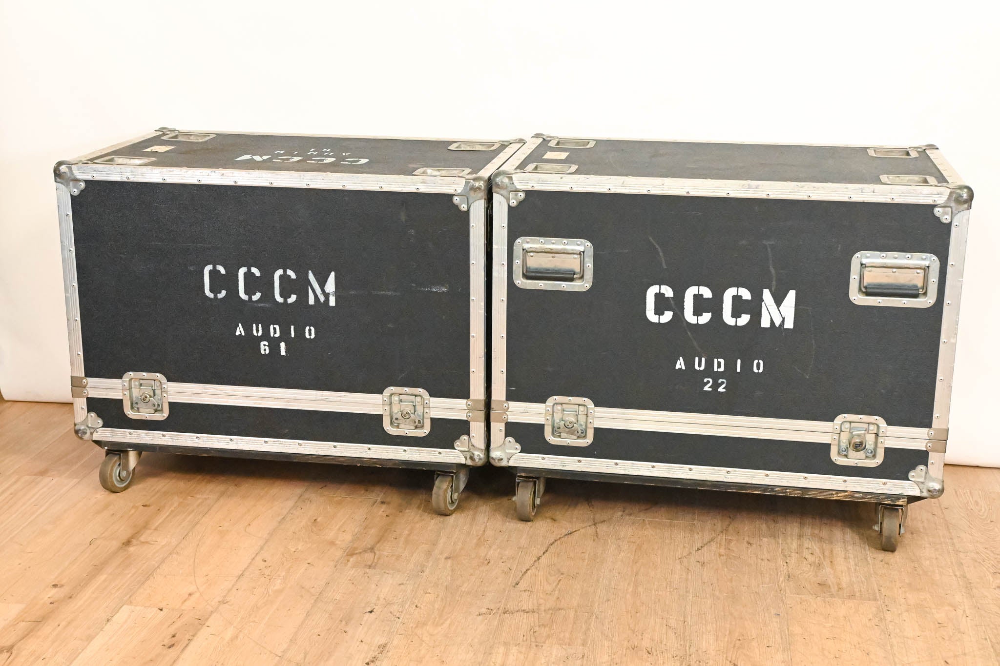 EAW KF650z Virtual Array Full Range Loudspeaker (PAIR) w/ Road Case