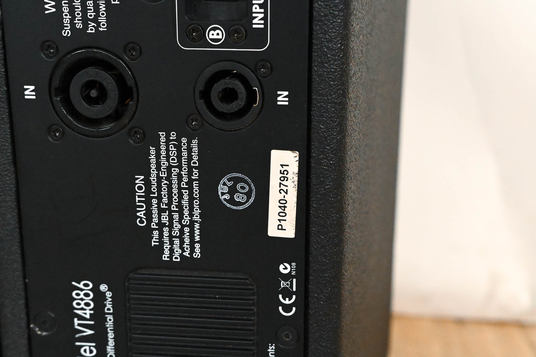 JBL VT4886 Dual 6.5" Passive Compact Line Array Loudspeakers (PAIR)