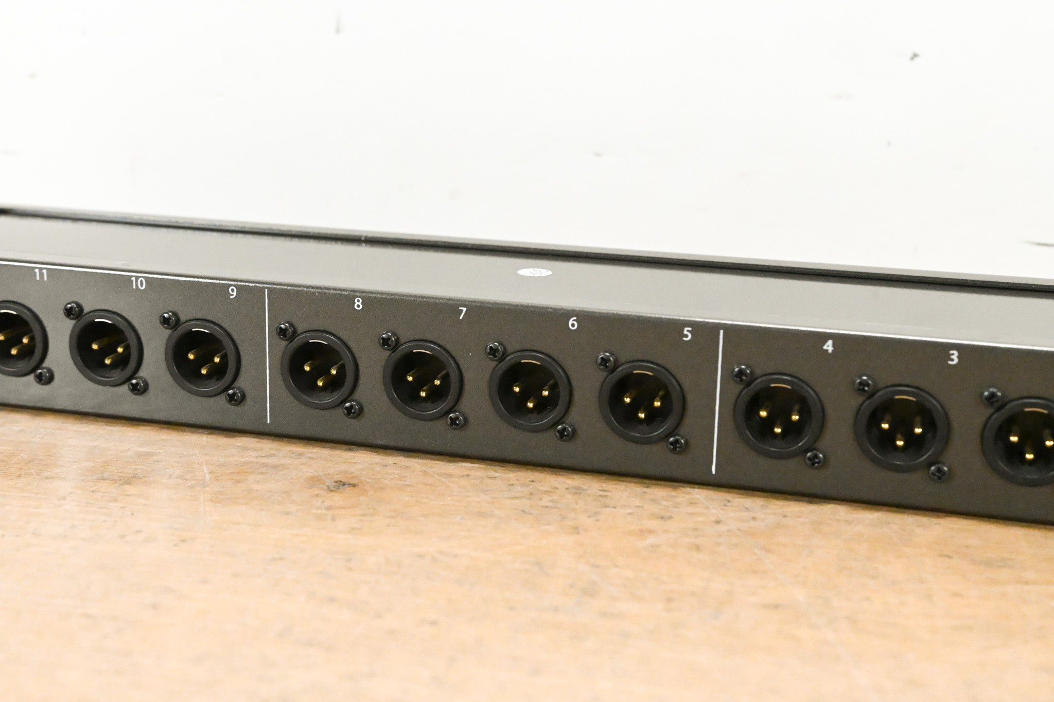 Hosa PDR-369 XLR3F to XLR3M Patch Bay