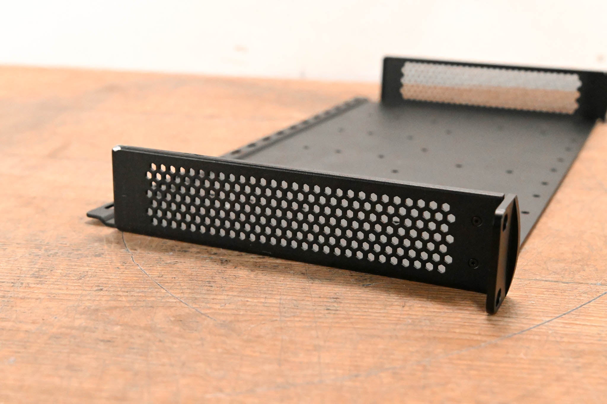 Blackmagic Design Universal Rack Shelf