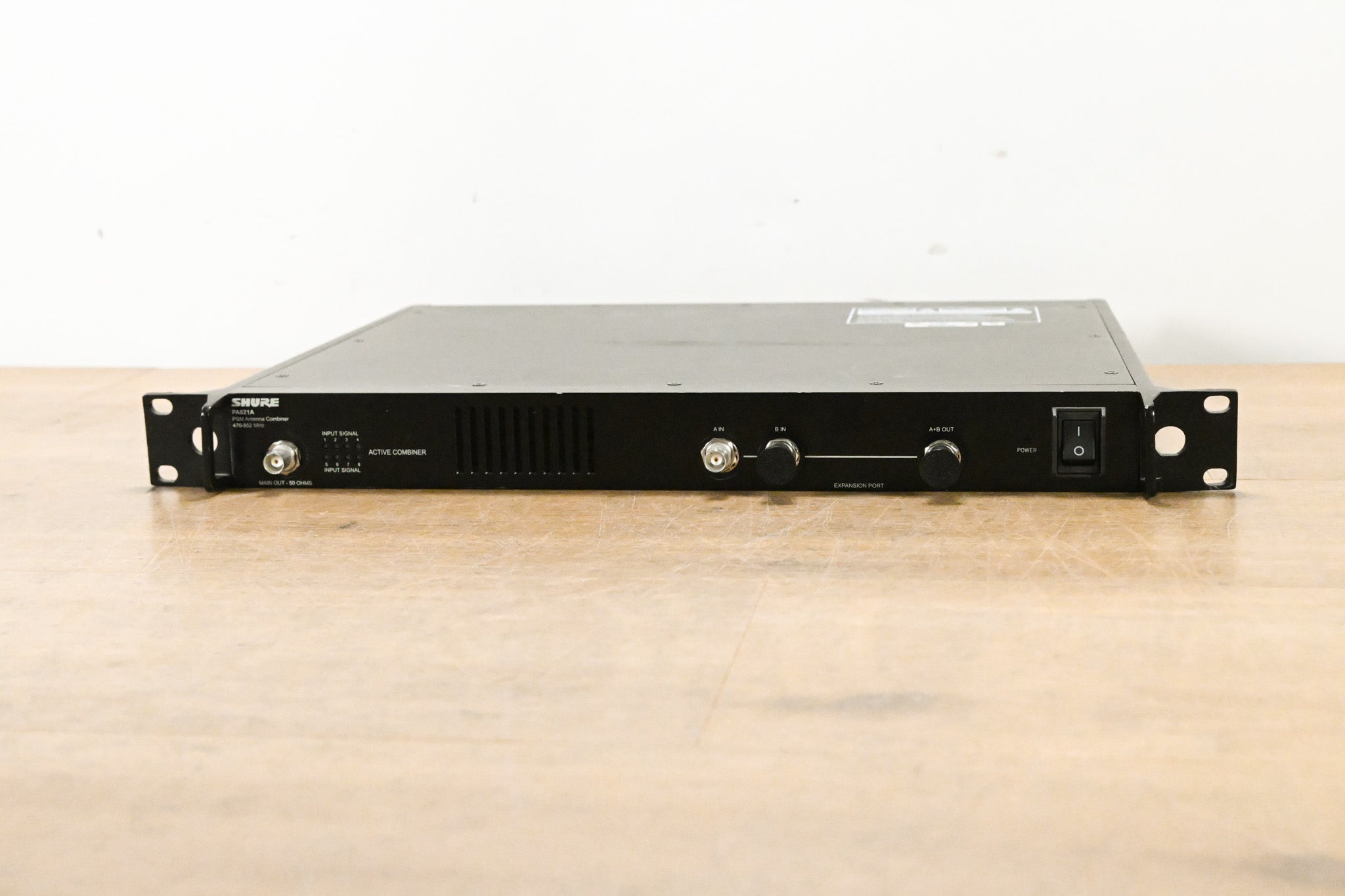 Shure PA821A Antenna Combiner for PSM Wireless Systems  - 470-952 MHz