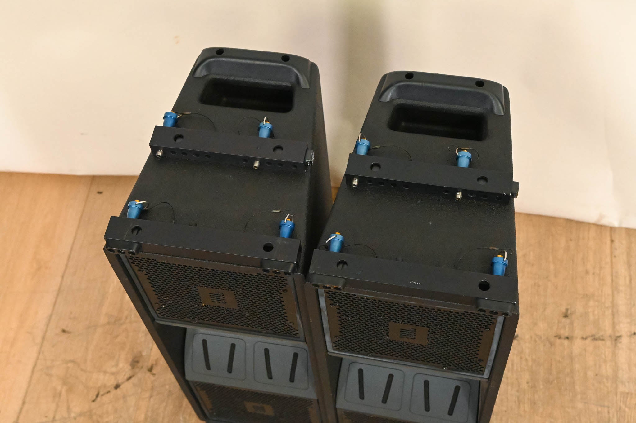 JBL VT4886 Dual 6.5" Passive Compact Line Array Loudspeakers (PAIR)