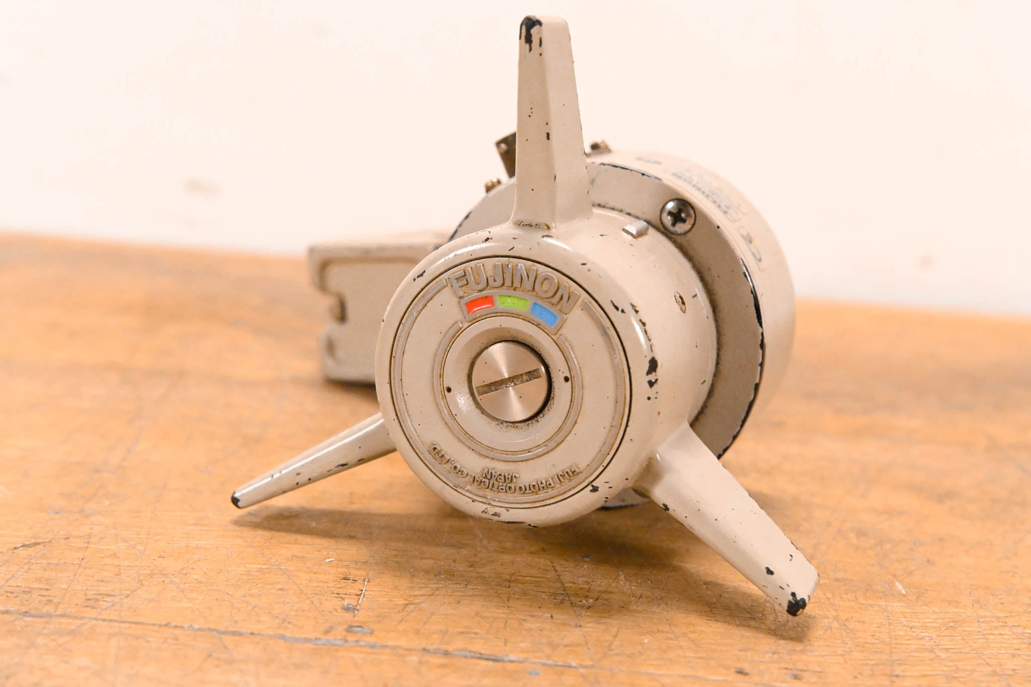 Fujinon EPD-12C Focus Controller with MCA-6B Clamp