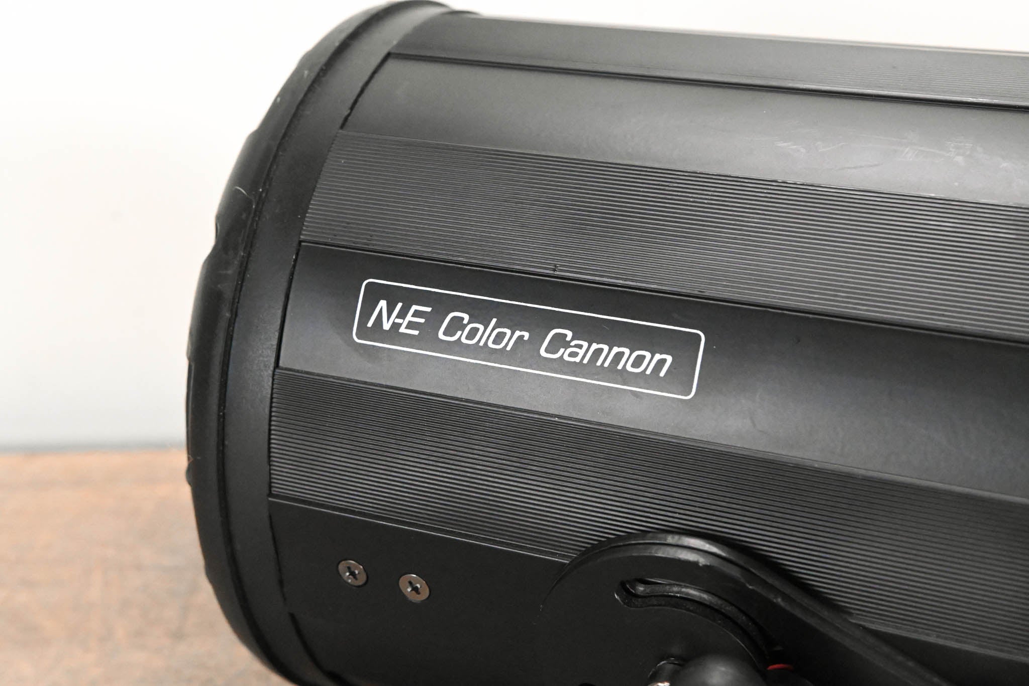 MEGA-LITE 4025 N-E Color Cannon LED Light