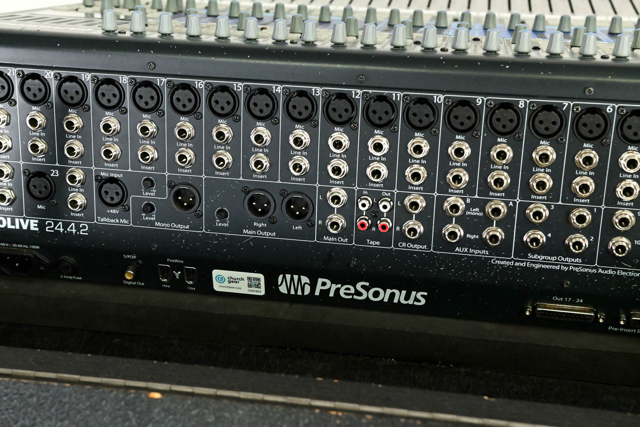 PreSonus StudioLive 24.4.2 24-Channel Digital Audio Mixer with Road Case
