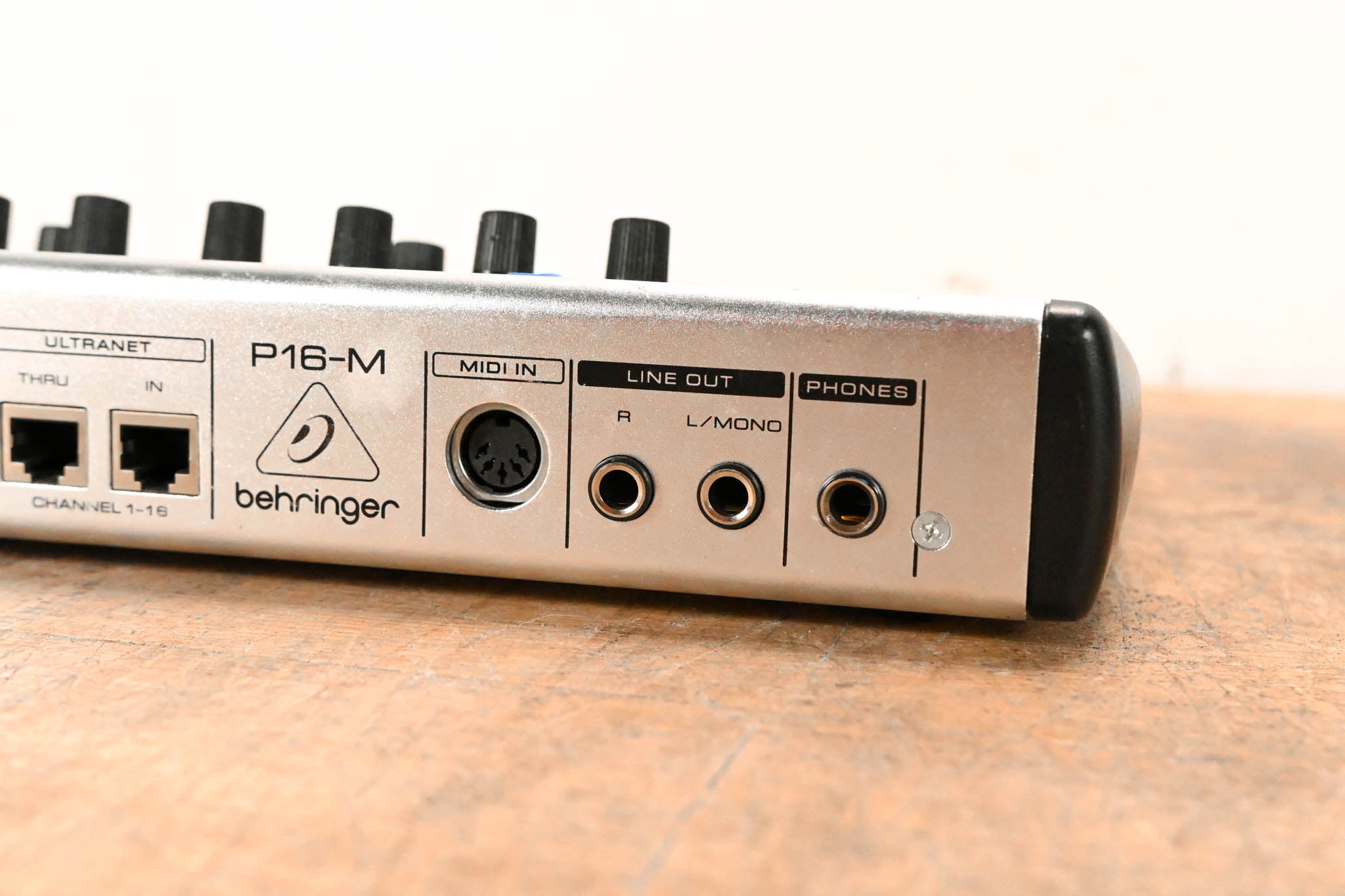 Behringer Powerplay P16-M 16-Channel Digital Personal Mixer