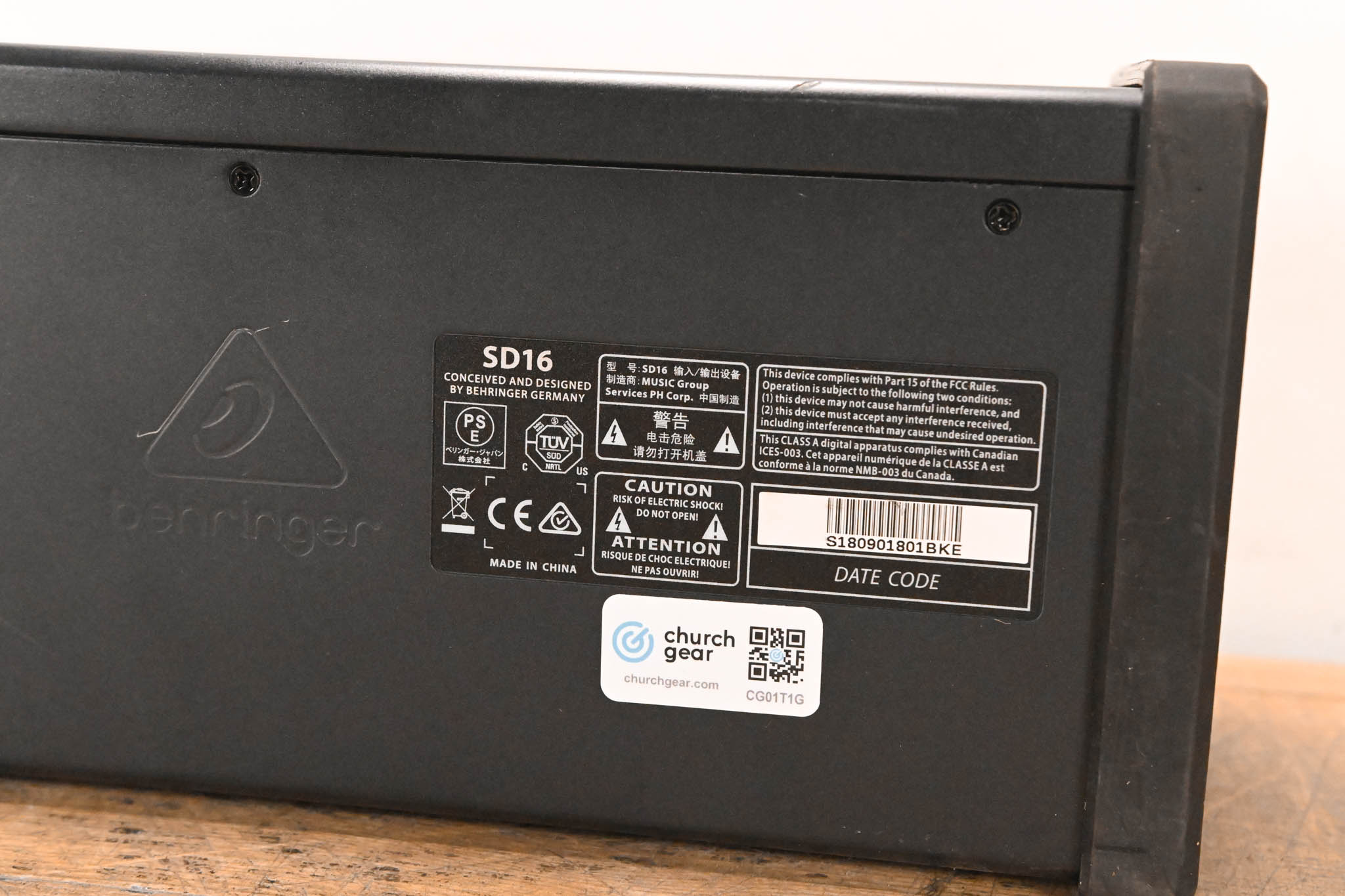 Behringer SD16 16 x 8 Digital Stage Box