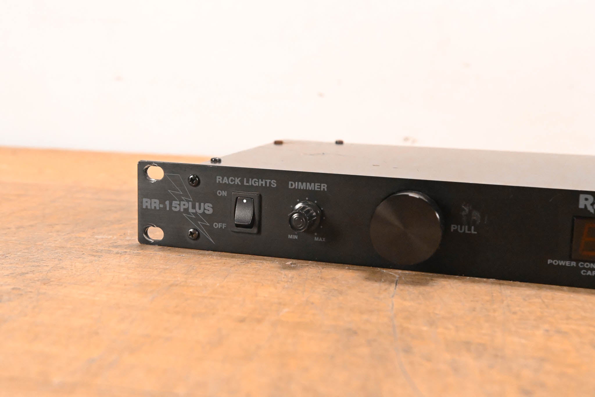 Furman RackRider RR-15PLUS 1RU Power Conditioner w/ Lights + V-Meter