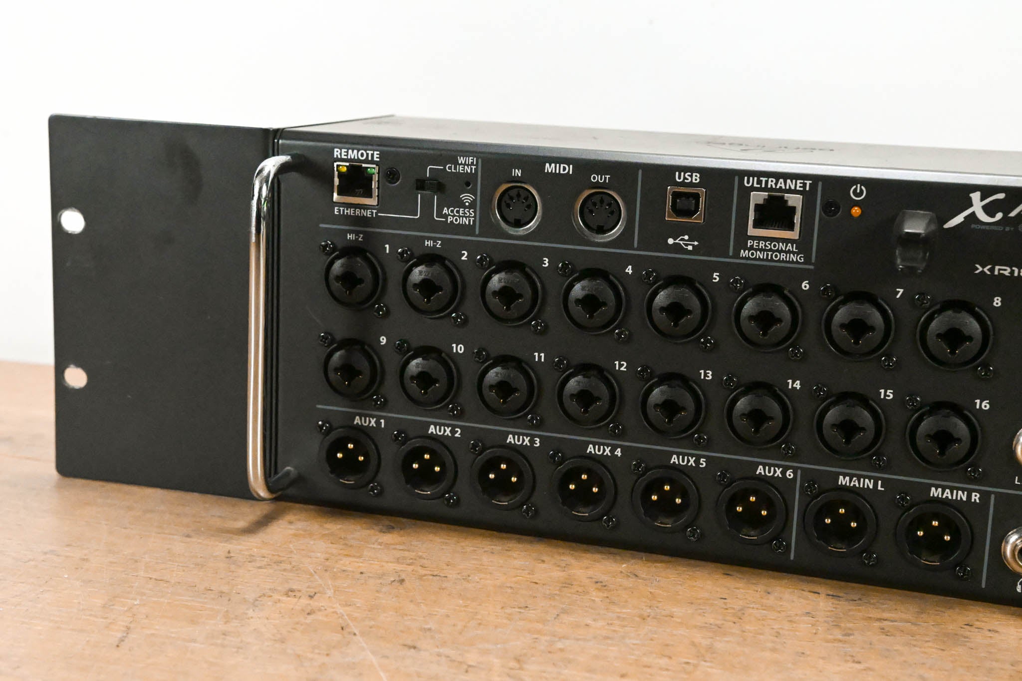Behringer X Air XR18 18-Channel Tablet-Controlled Digital Mixer