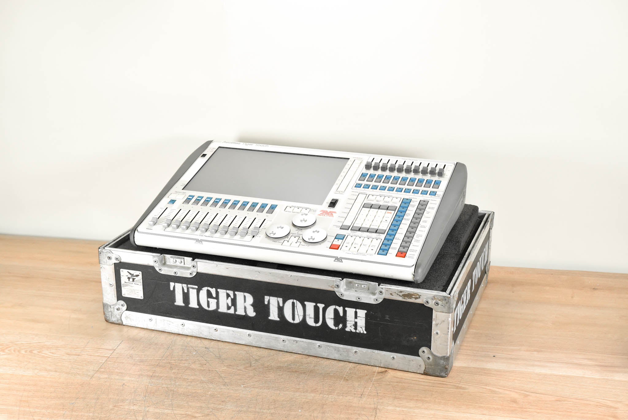 Avolites Tiger Touch Lighting Console with Case