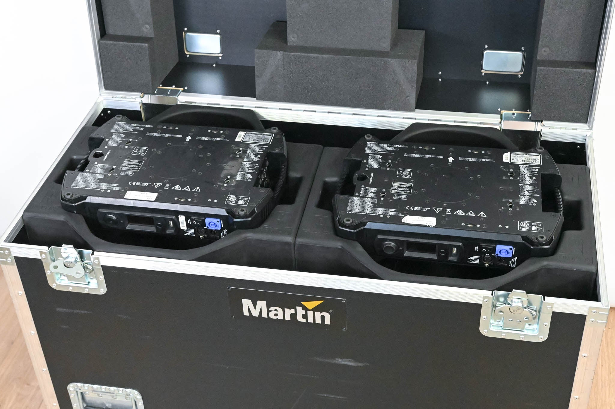 Martin MAC Viper AirFX Aerial Effects Fixture Pair with Flight Case