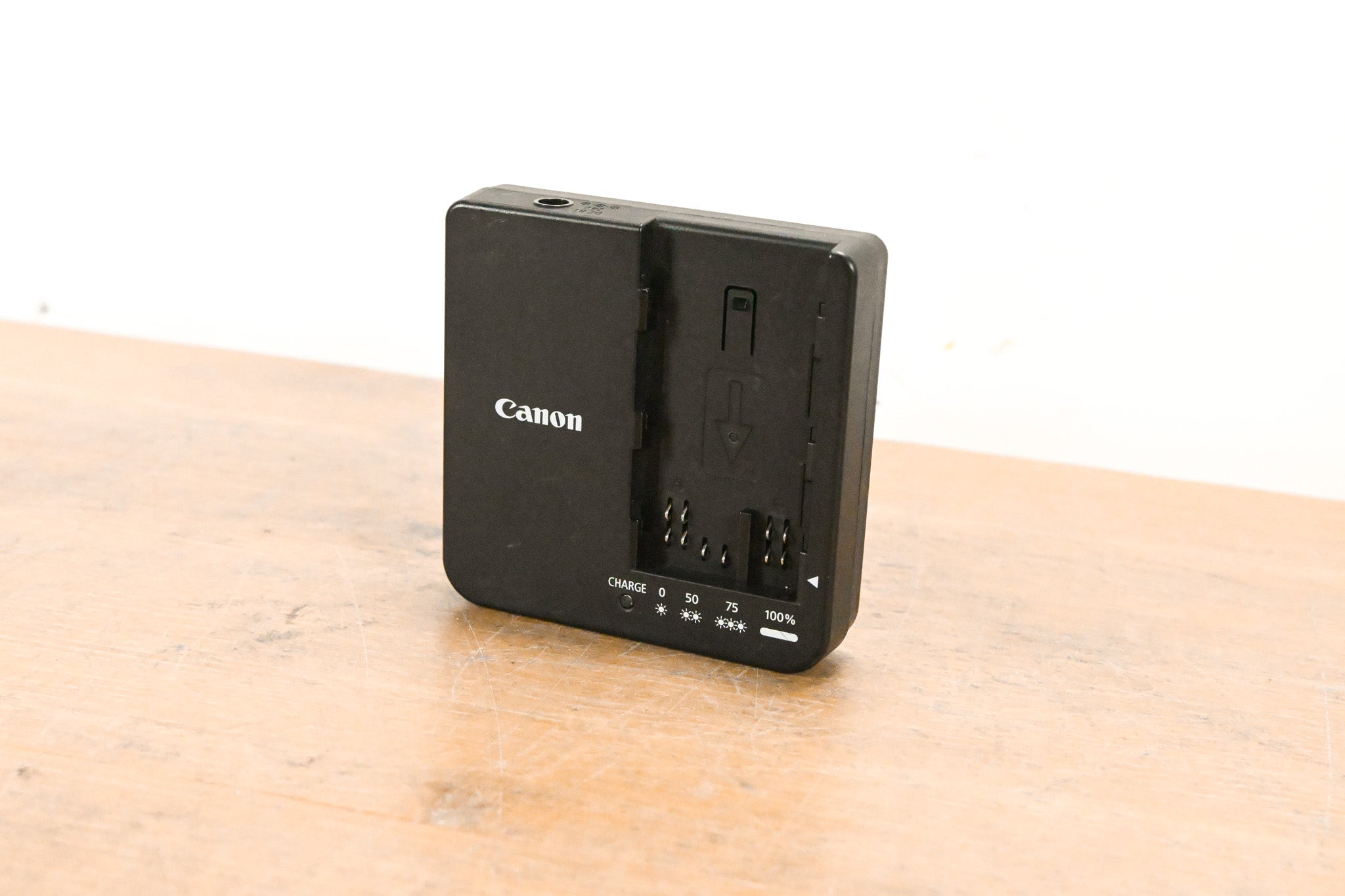 Canon CG-A20 Battery Charger (NO POWER SUPPLY)