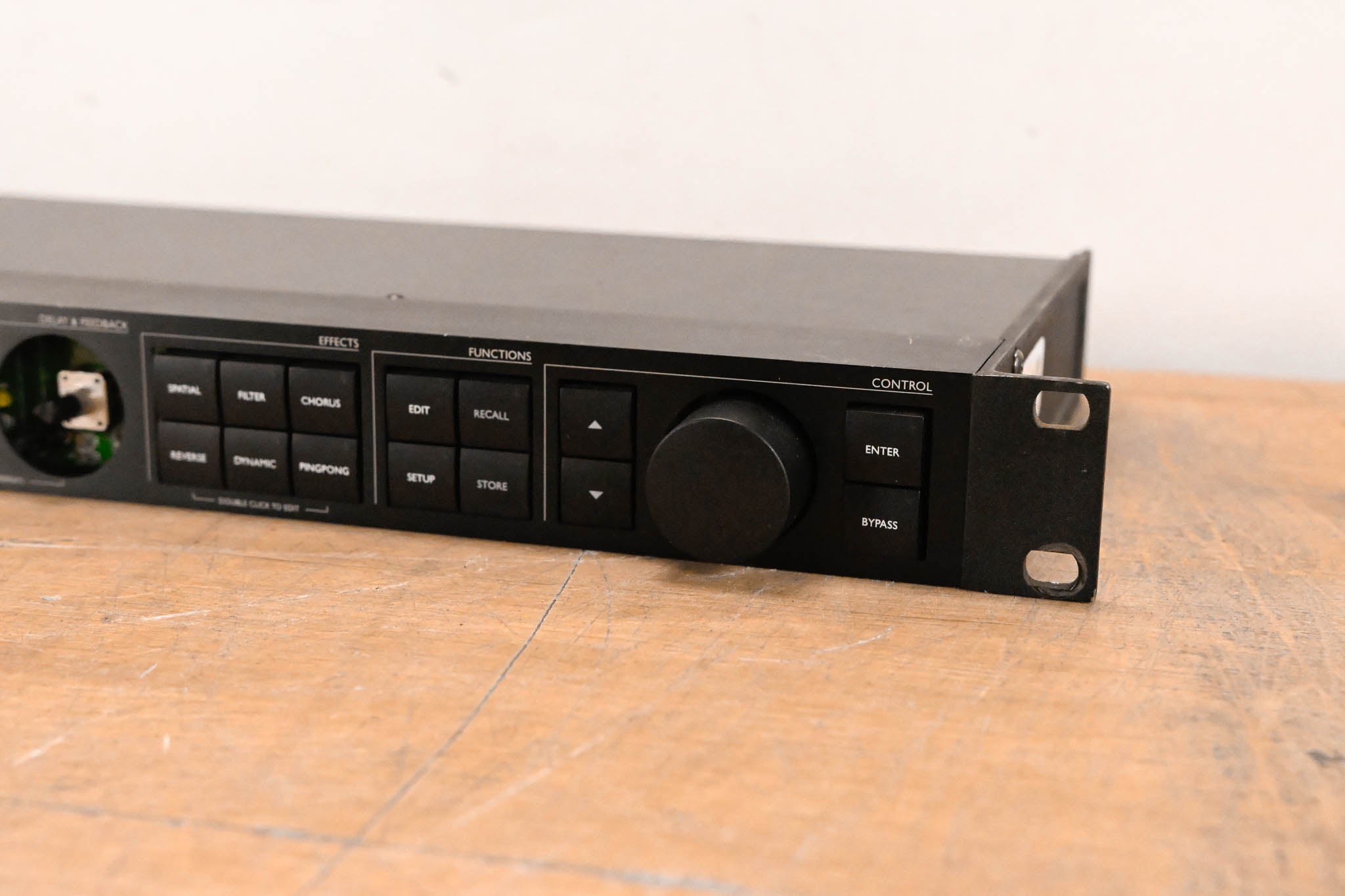 TC Electronic D-TWO Multi-Tap Rhythm Delay Processor