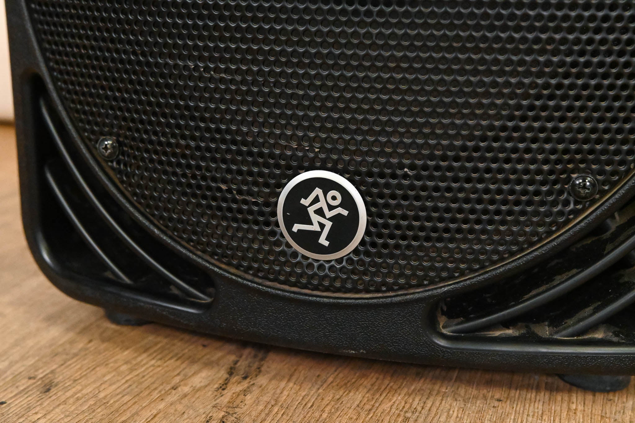 Mackie SRM350v3 1000W 10" Portable Powered Loudspeaker