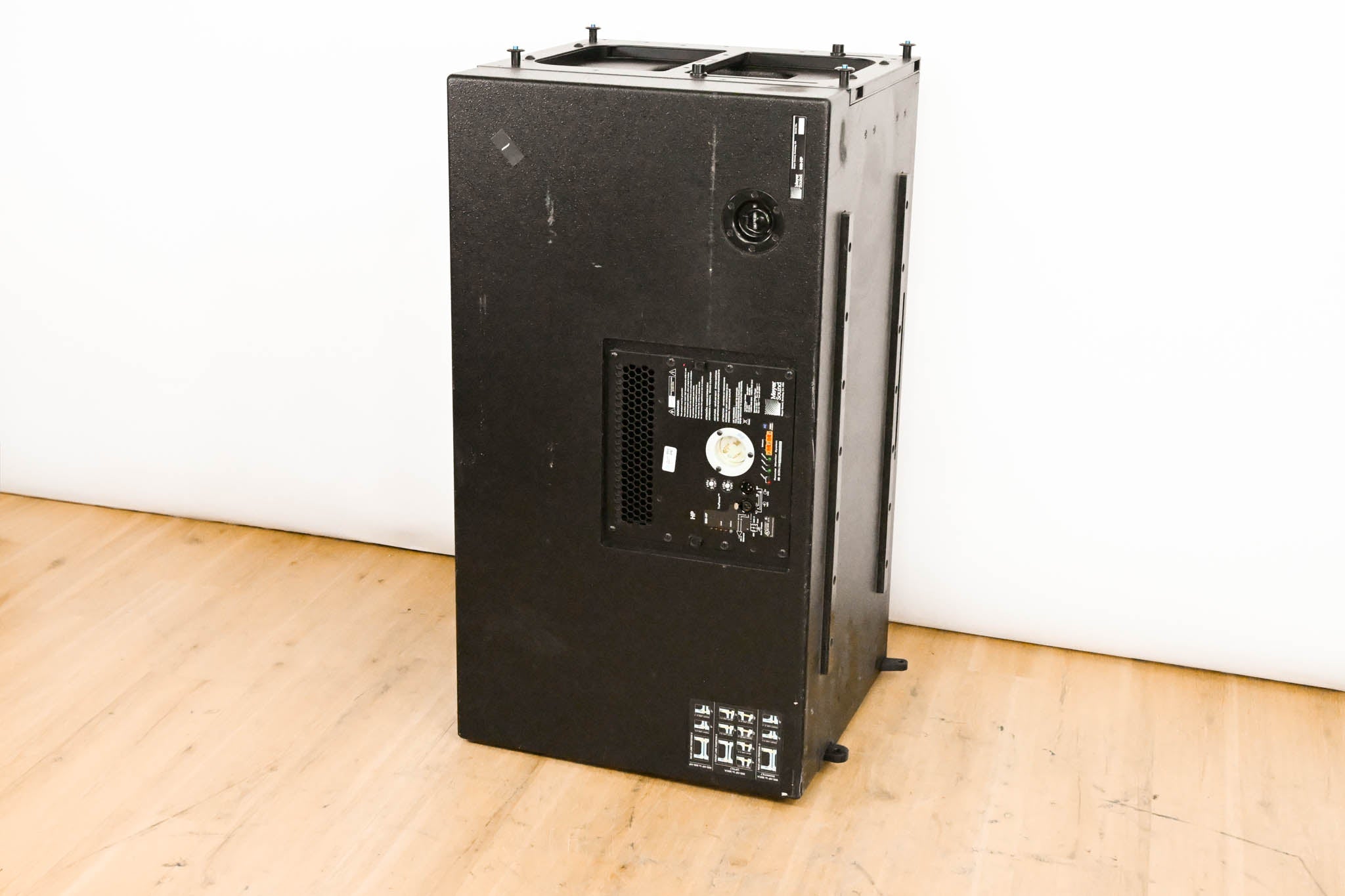 Meyer Sound 600-HP Compact High-Power Subwoofer