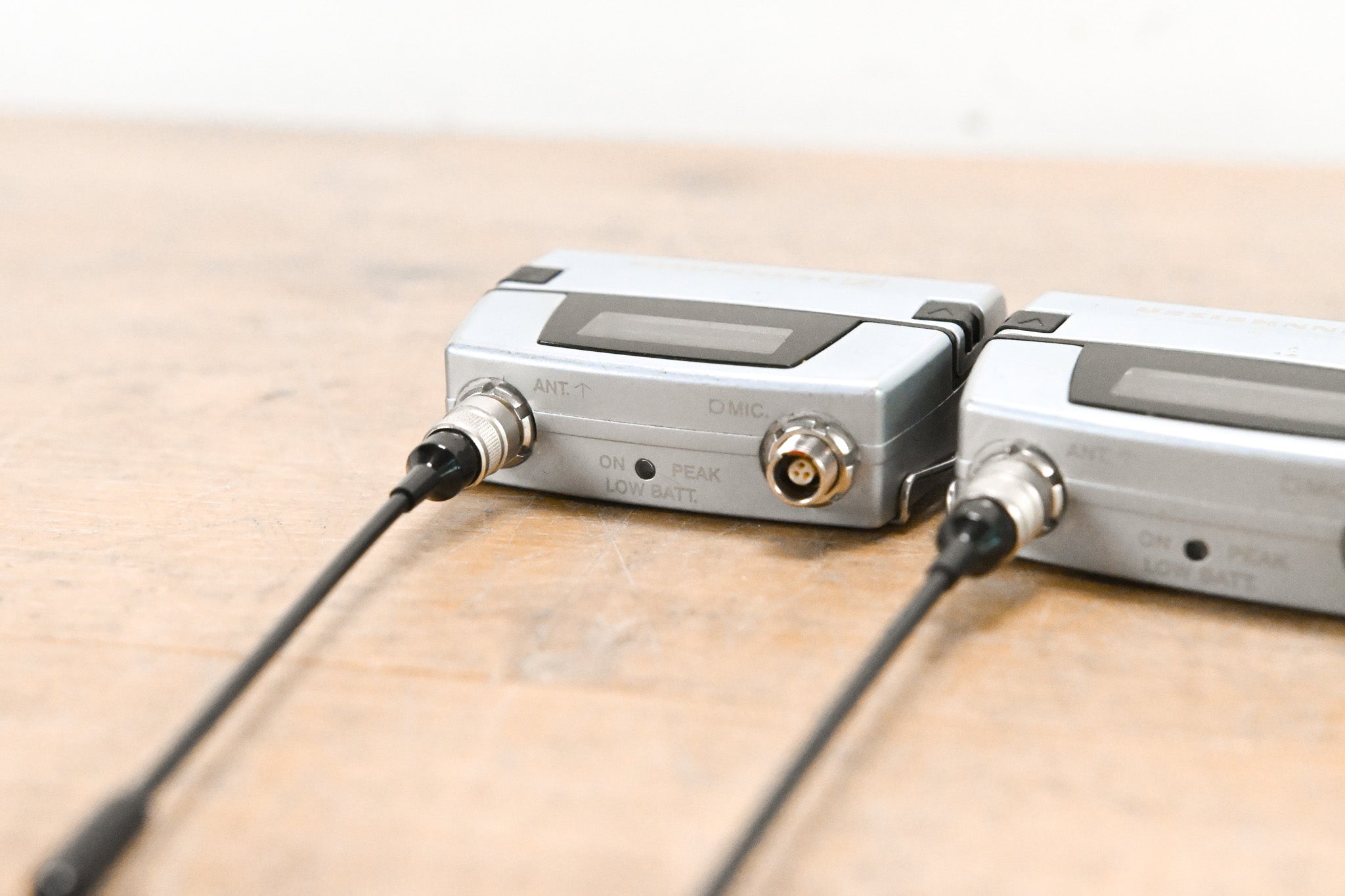 Sennheiser EM 3532-U Mikroport Receiver w/ SK5212-II Packs 530-566MHz