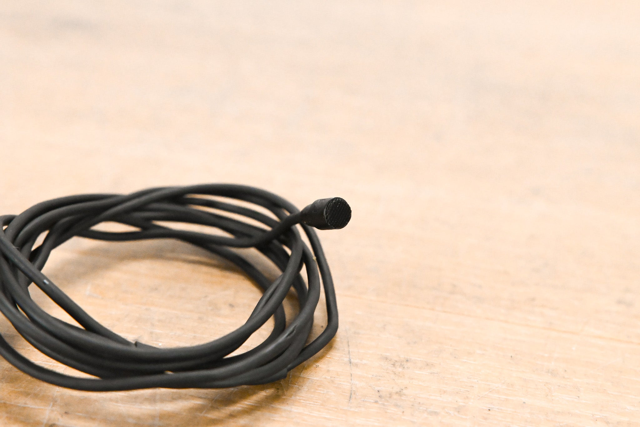 Sennheiser MKE 2 Lavalier Lapel Microphone w/ Locking 3.5mm Connector