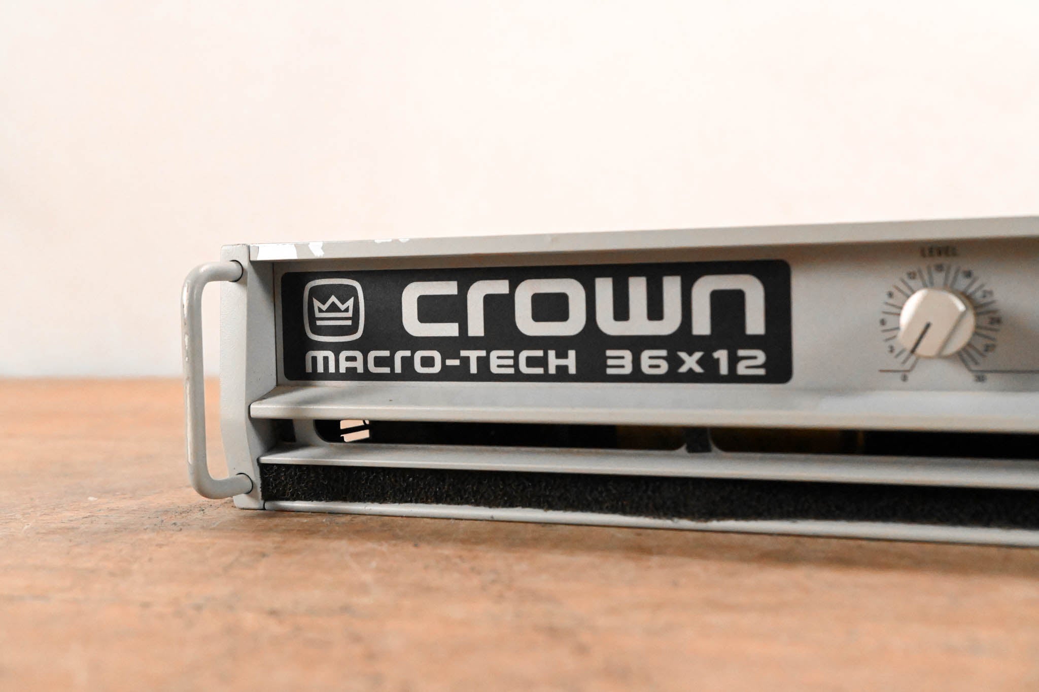 Crown Macro-Tech 36x12 2-Channel Power Amplifier