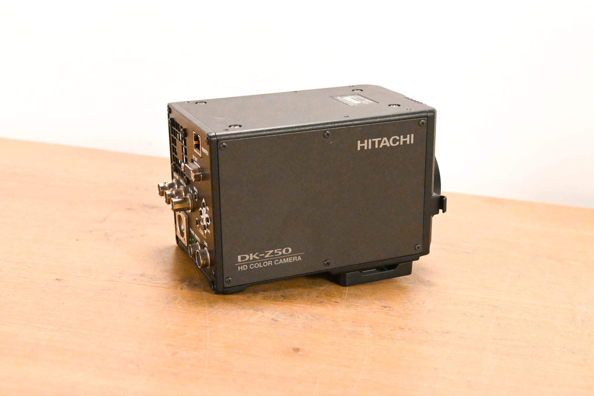 Hitachi DK-Z50 Multi-Format HDTV/SD Box Camera