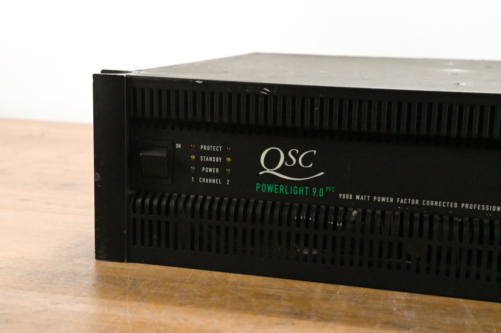 QSC PowerLight 9.0 PFC Power Factor Corrected 2-Channel Power Amplifier