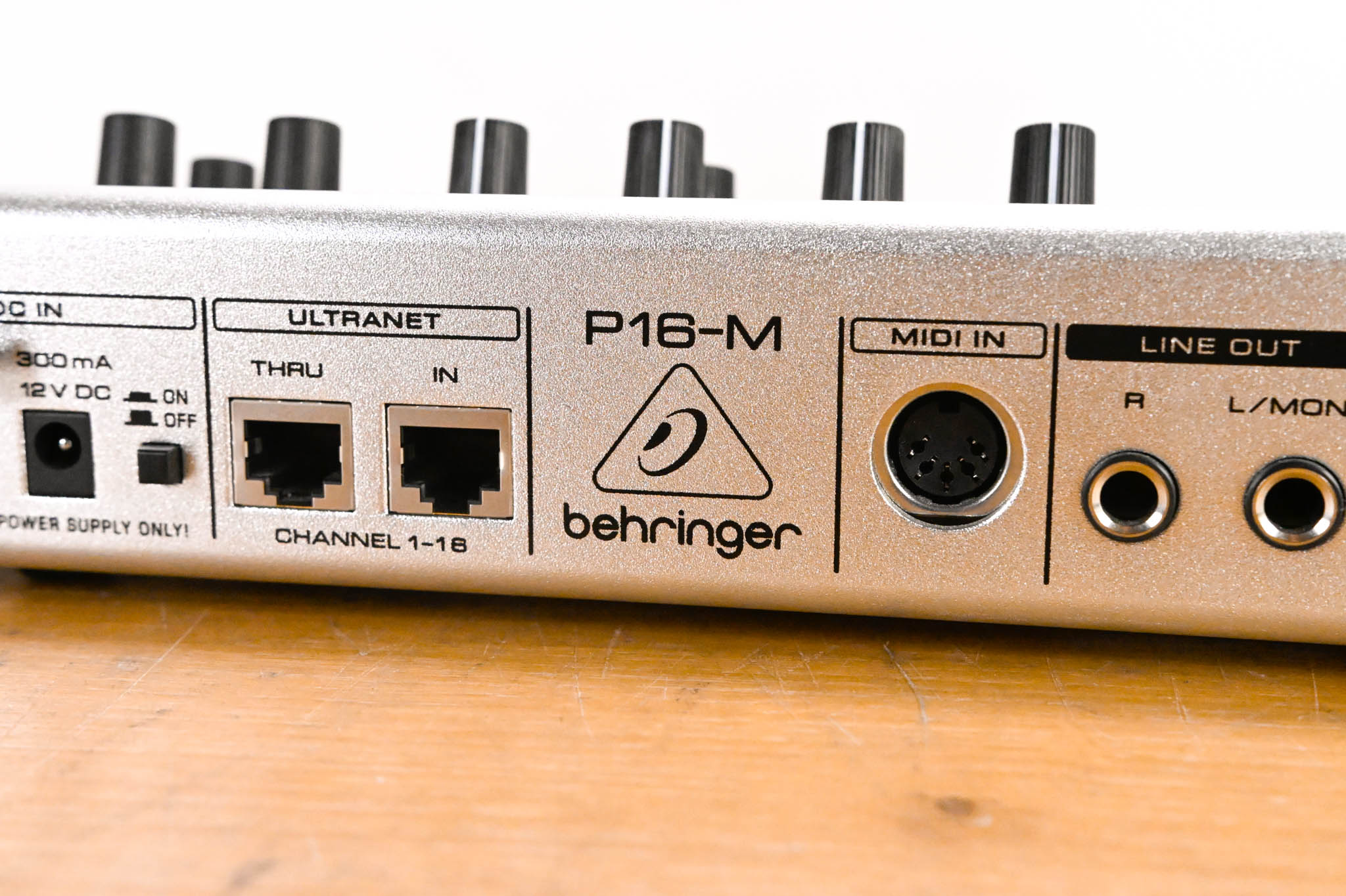 Behringer Powerplay P16-M 16-Channel Digital Personal Mixer