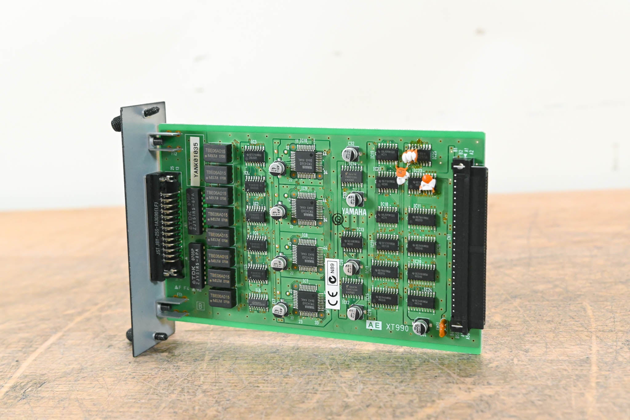 Yamaha MY8-AE 8-Channel AES/EBU Input/Output Card