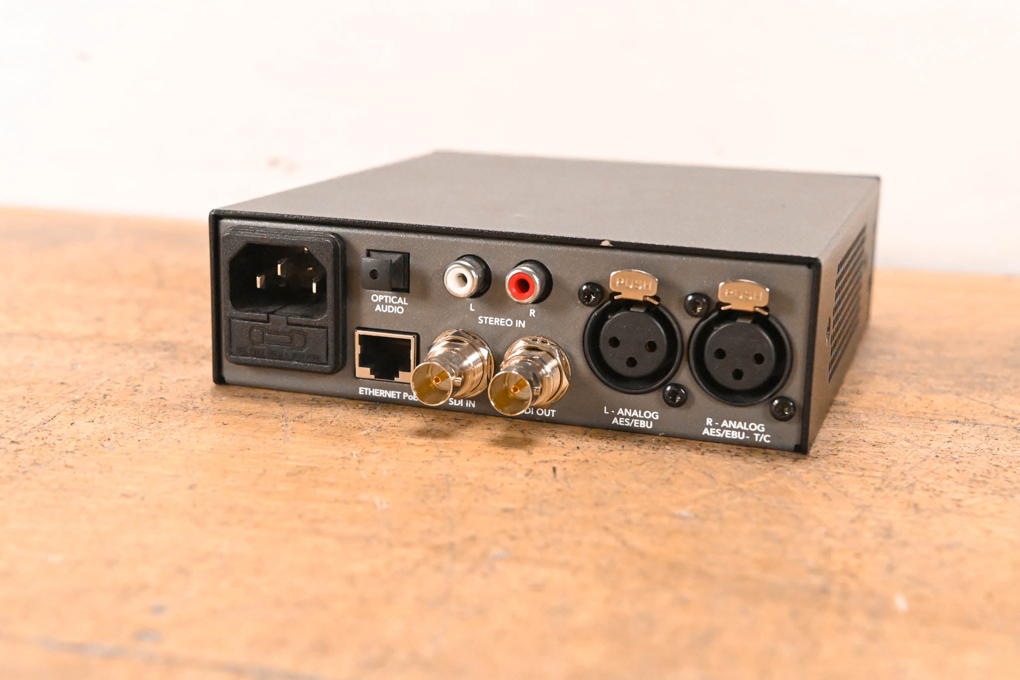 Blackmagic Design Teranex Mini Audio to SDI 12G w/ Smart Panel