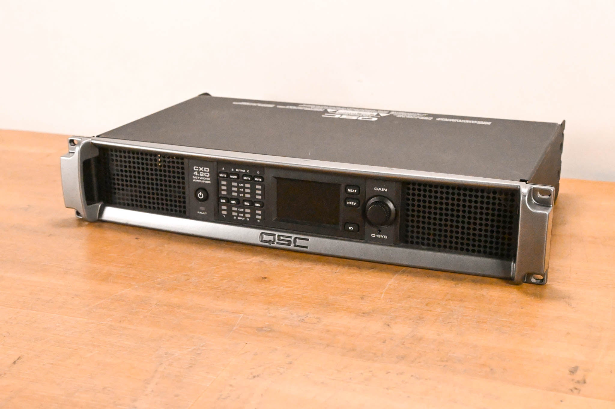 QSC CXD4.2Q 4-Channel, 2000W Network Amplifier