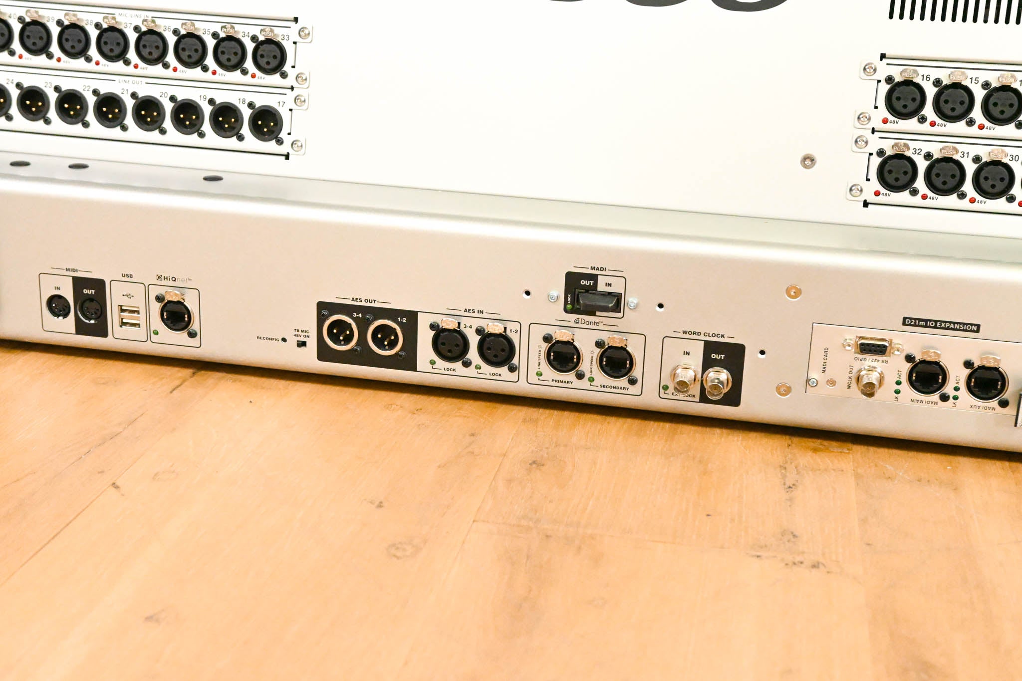 Soundcraft Vi3000 64-Channel Digital Mixing Console