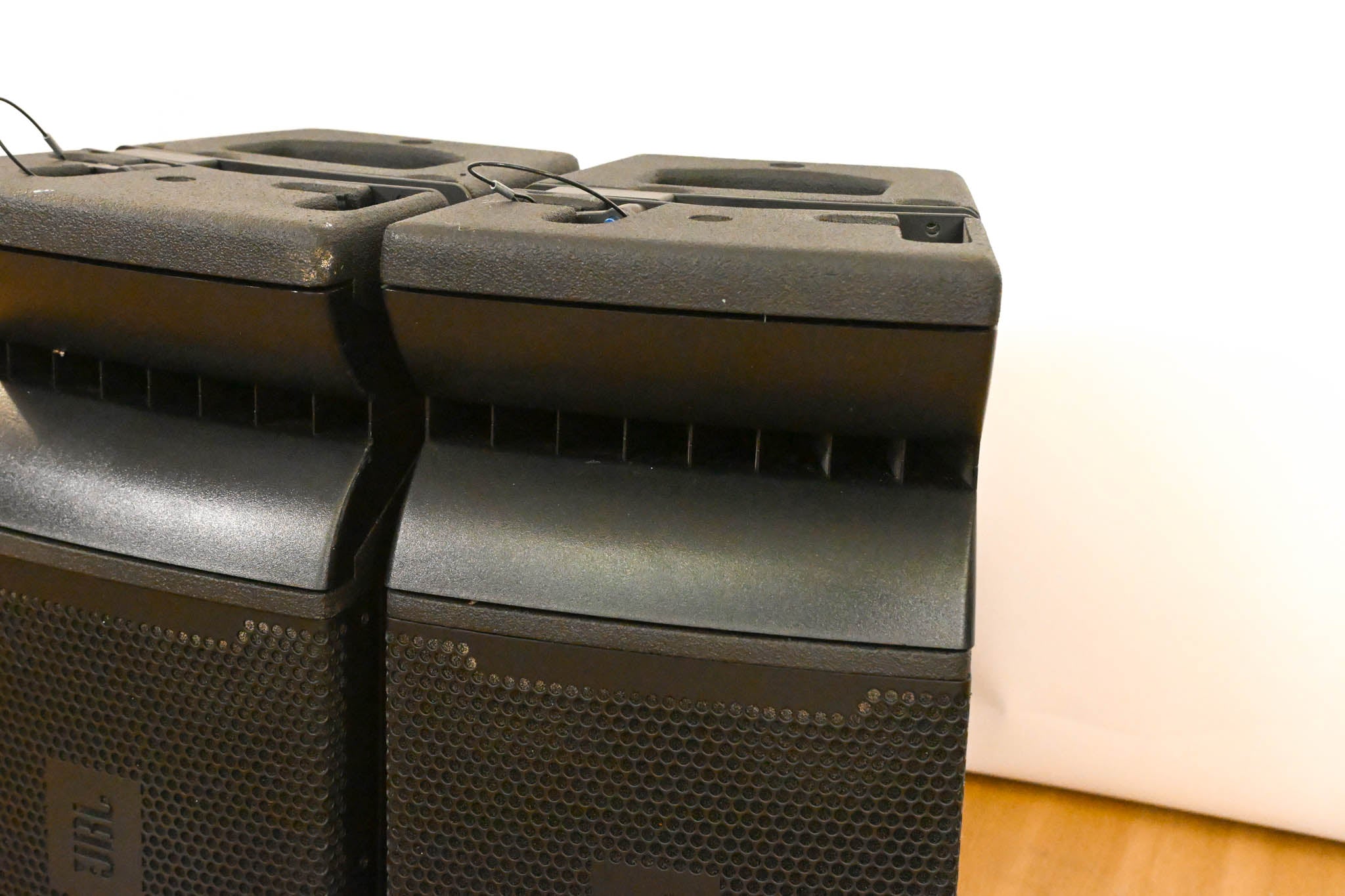 JBL VRX928LA 8" Two-Way Line Array Loudspeaker System (PAIR)