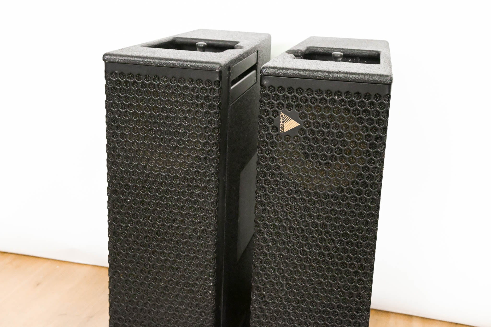 Adamson SpekTrix 3-Way Full Range Line Array Loudspeaker (PAIR)