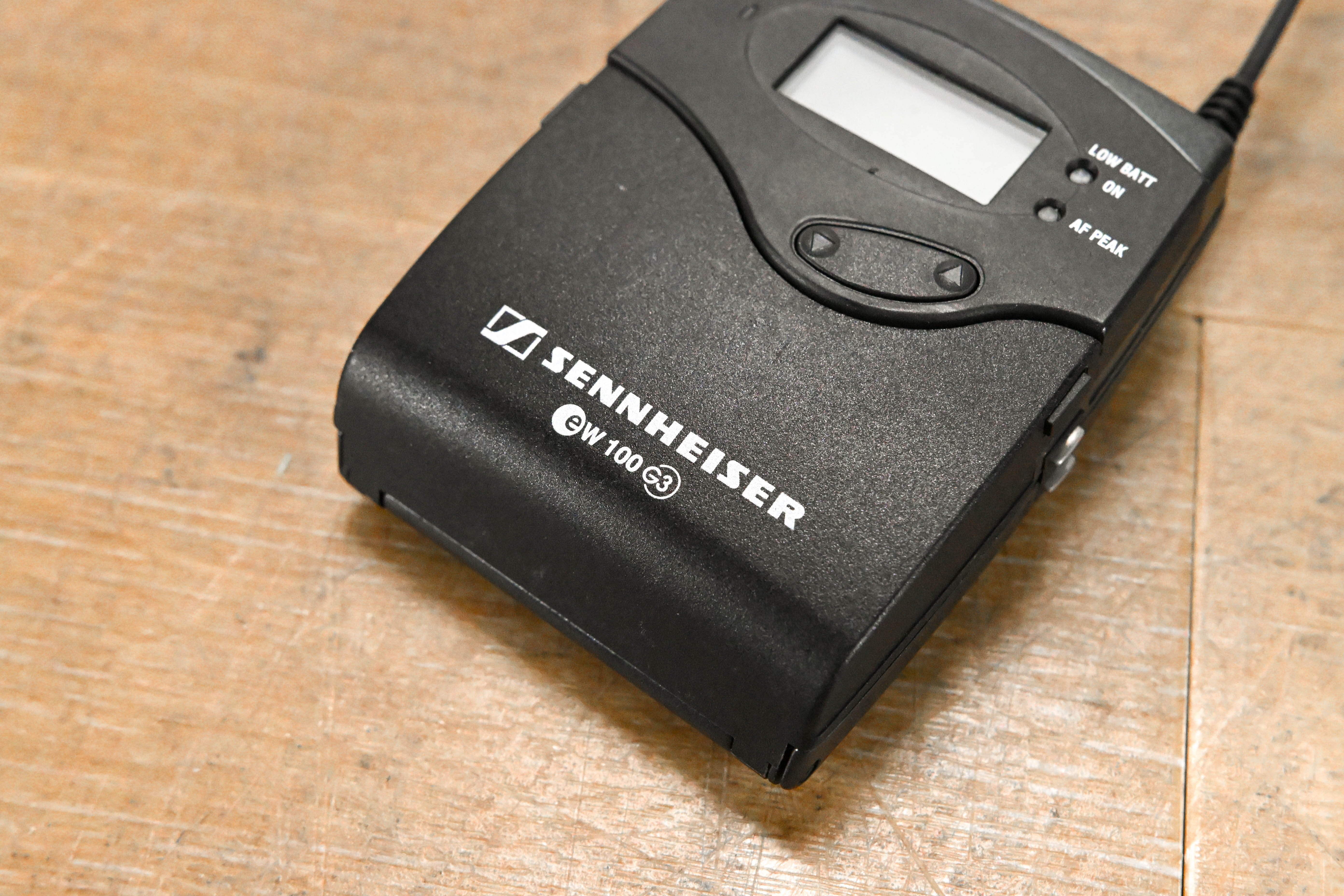 Sennheiser SK 100 G3 Wireless Bodypack Transmitter A Range: 516-558 MHz