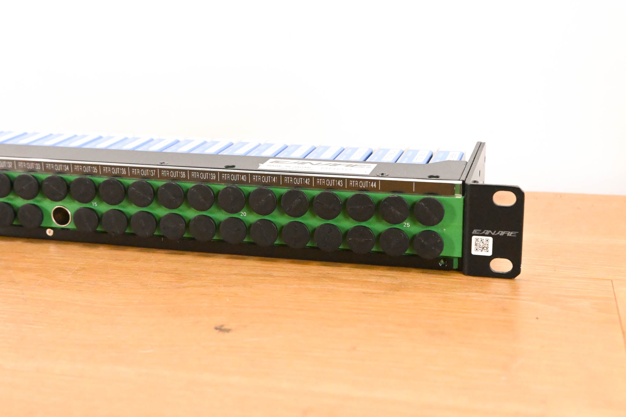 Canare 26DV 1U Video Patch Bay w/ DVJB-W 75Ω 3G/SDI Modules