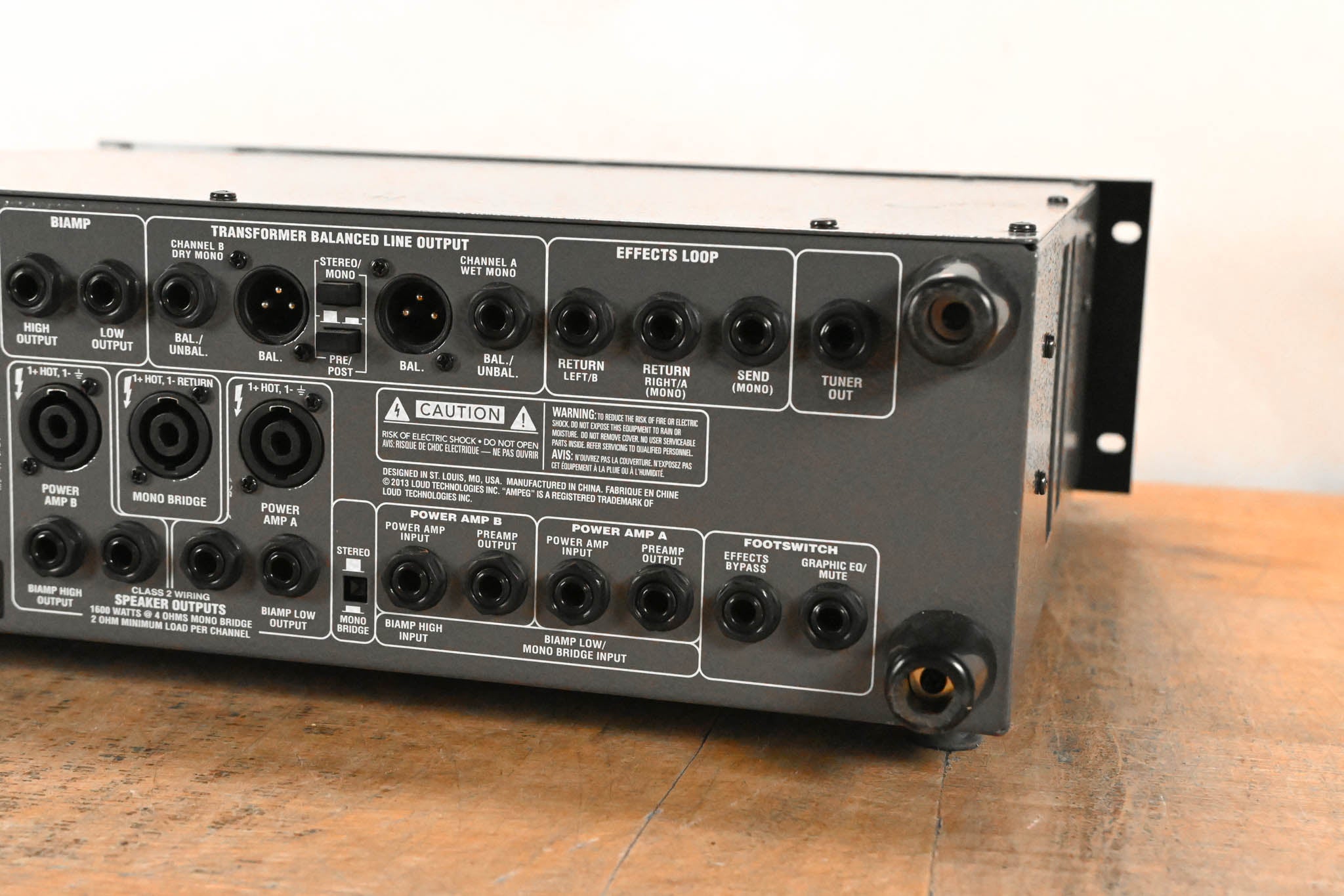 Ampeg SVT-4 PRO 1200W Bass Guitar Tube Amplifier Head