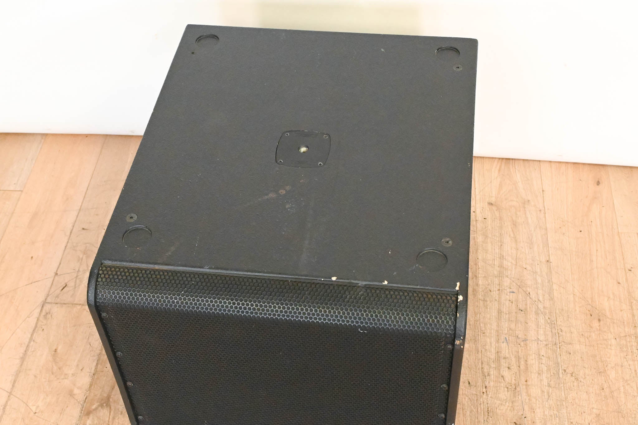 QSC GP118-SW 18" 850W Passive Subwoofer