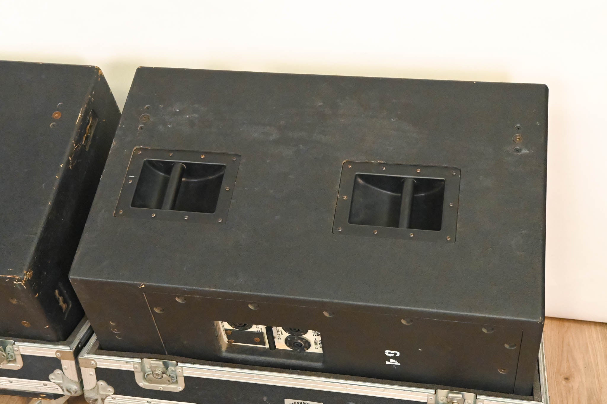 EAW KF650z Virtual Array Full Range Loudspeaker (PAIR) w/ Road Case