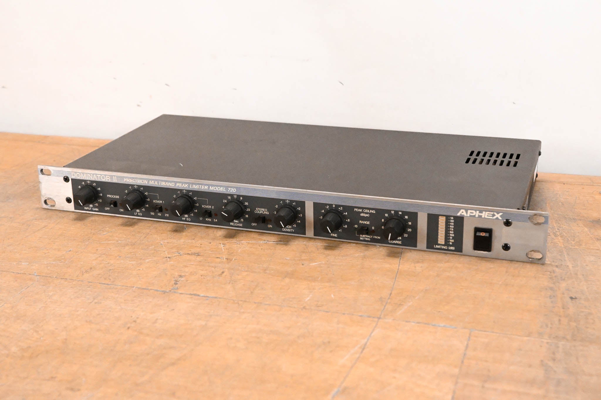 Aphex 720 DOMINATOR II Precision Multiband Peak Limiter