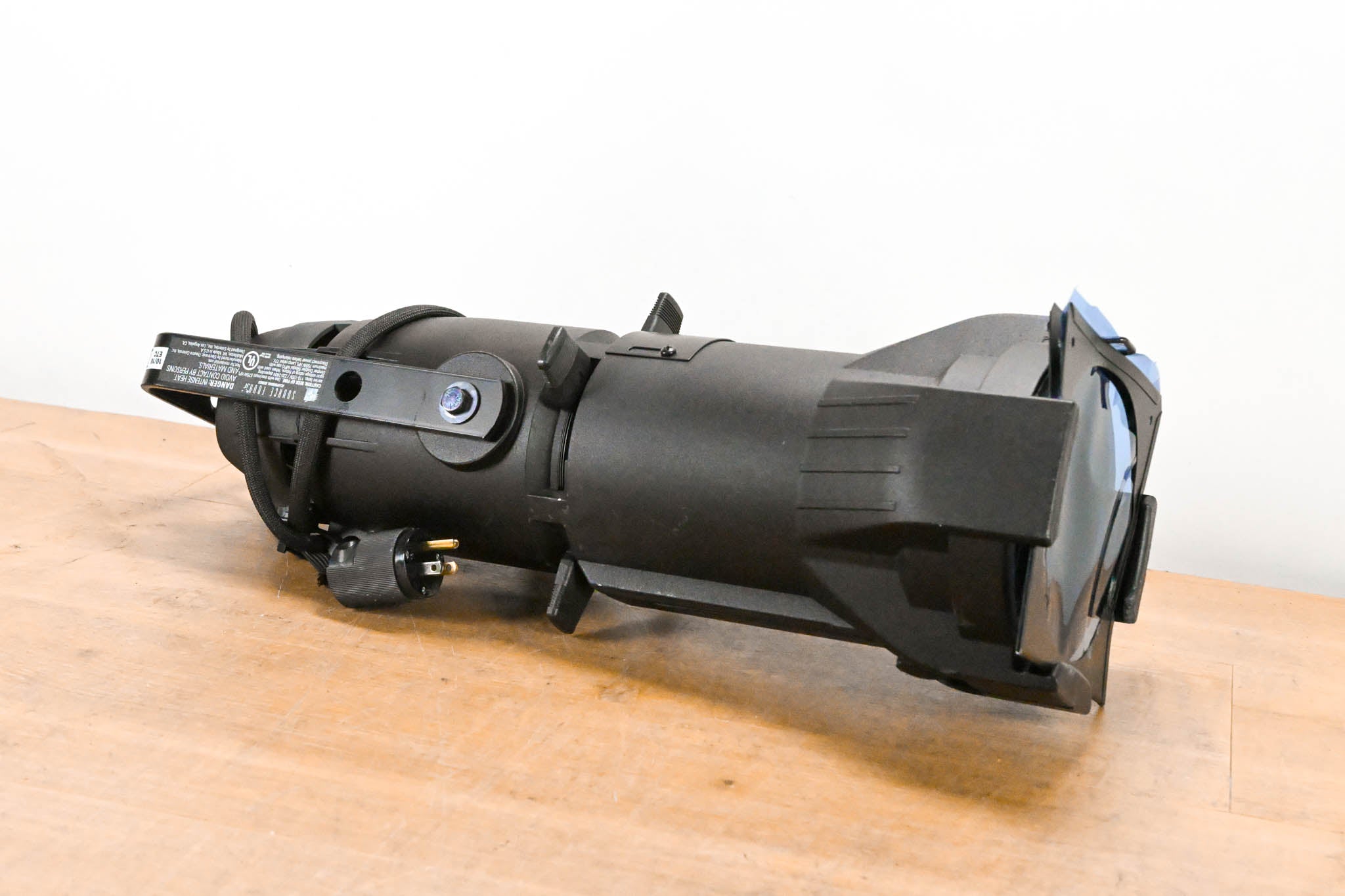ETC Source Four Jr 26 Degree 575 Ellipsoidal Light