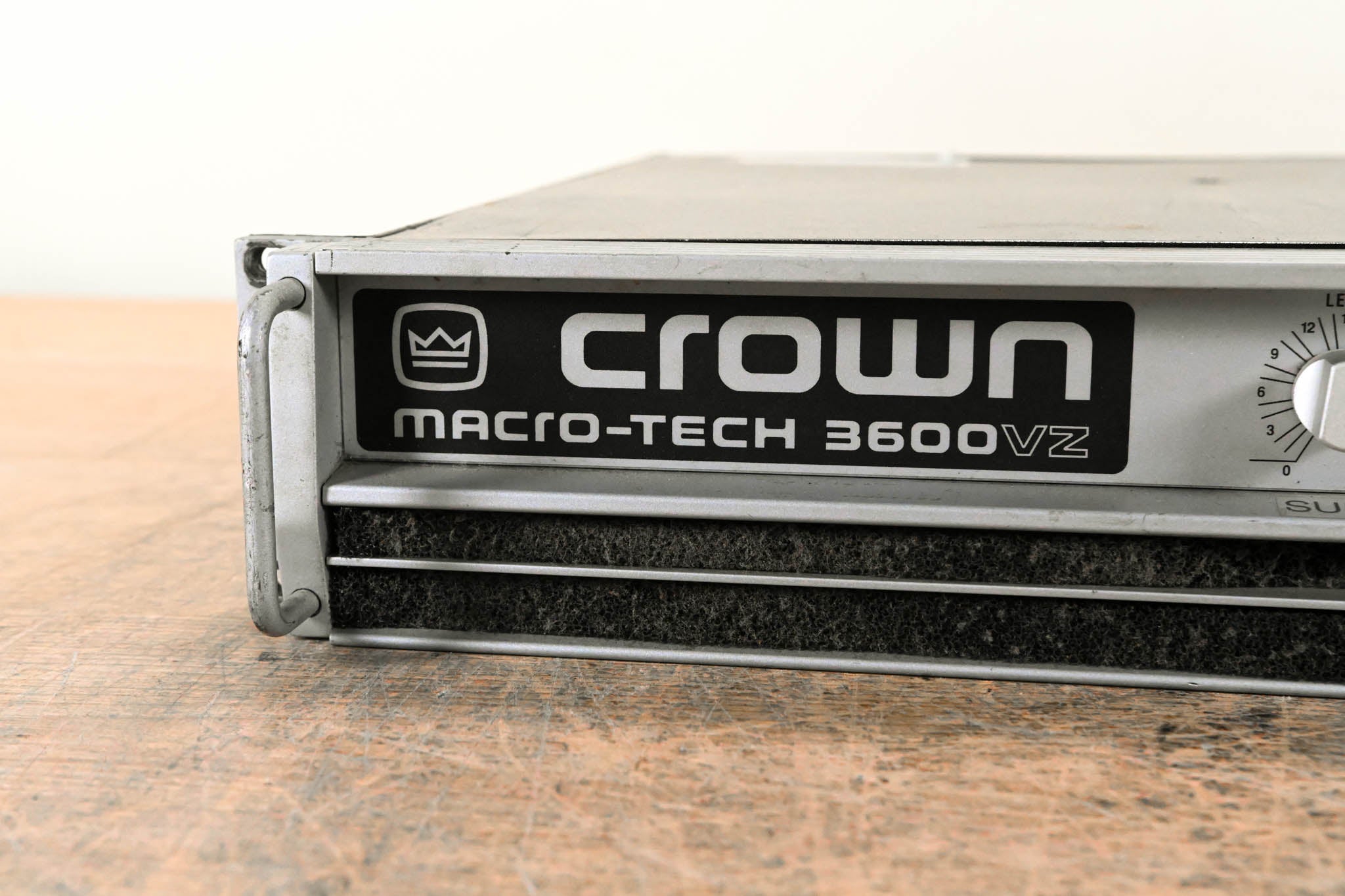 Crown Macro-Tech 3600VZ 2-Channel Power Amplifier