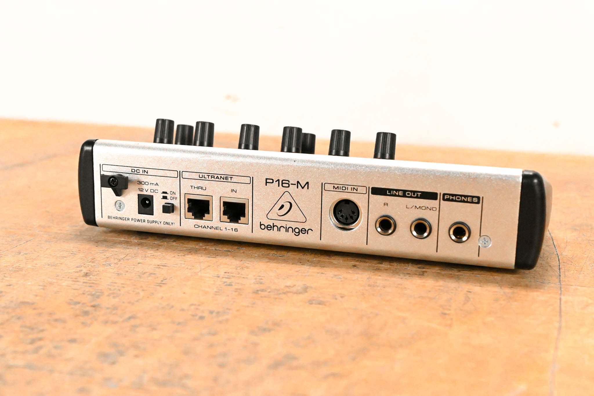 Behringer Powerplay P16-M 16-Channel Digital Personal Mixer