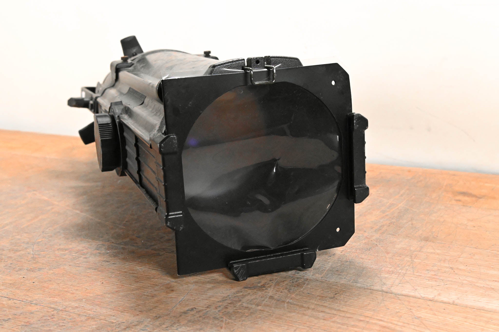 ETC Source Four Zoom 15-30 Degree 750 Ellipsoidal Light