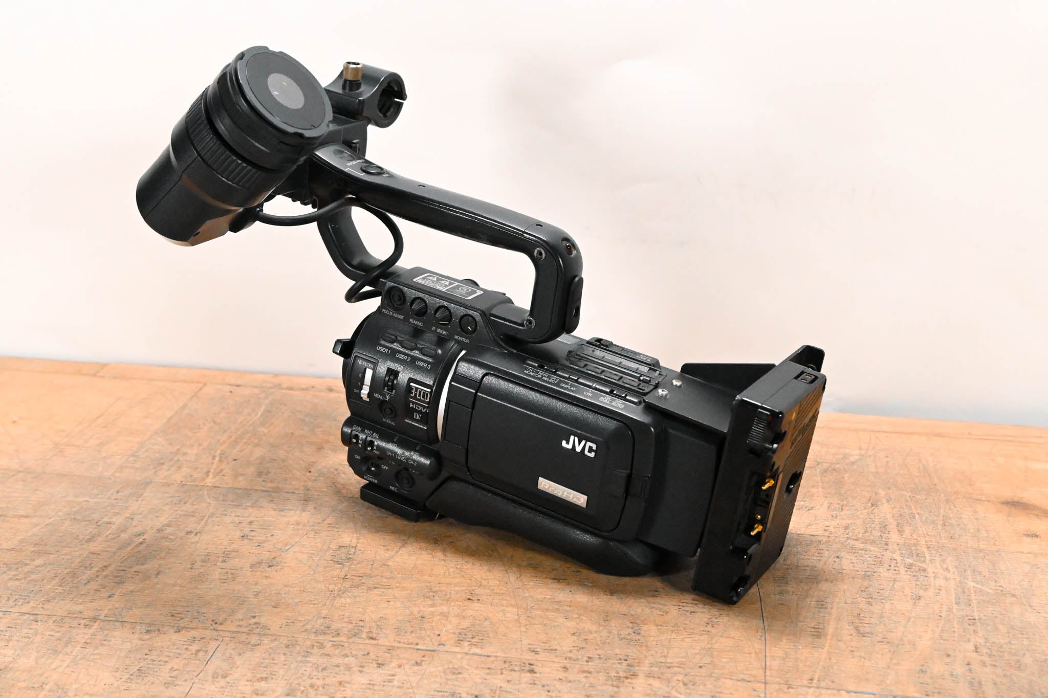 JVC GY-HD100 High Definition 3-CCD MiniDV Professional Camcorder