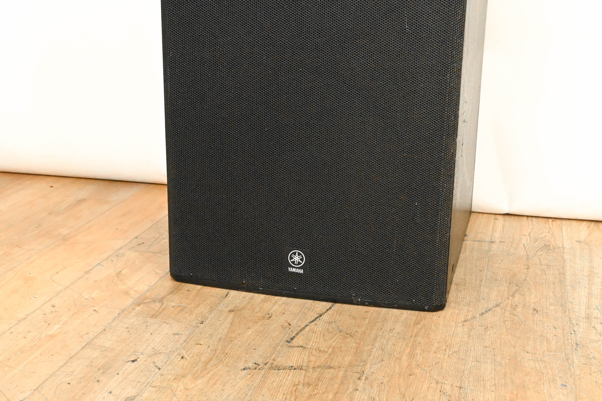 Yamaha IS1218 Dual 18" Passive High Power Subwoofer