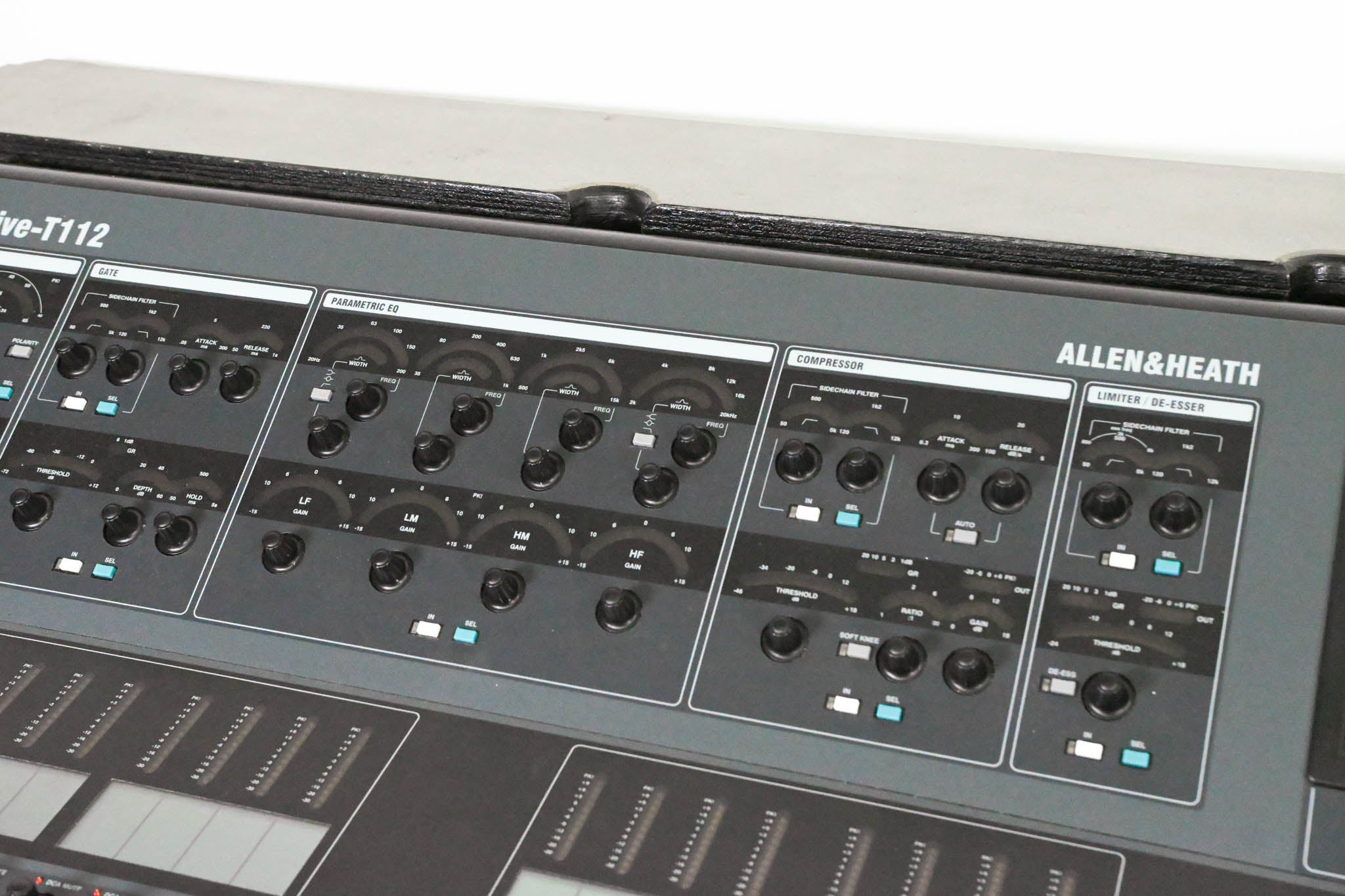 Allen & Heath iLive-T112 Console with Road Case and iDR-48 Stage Box