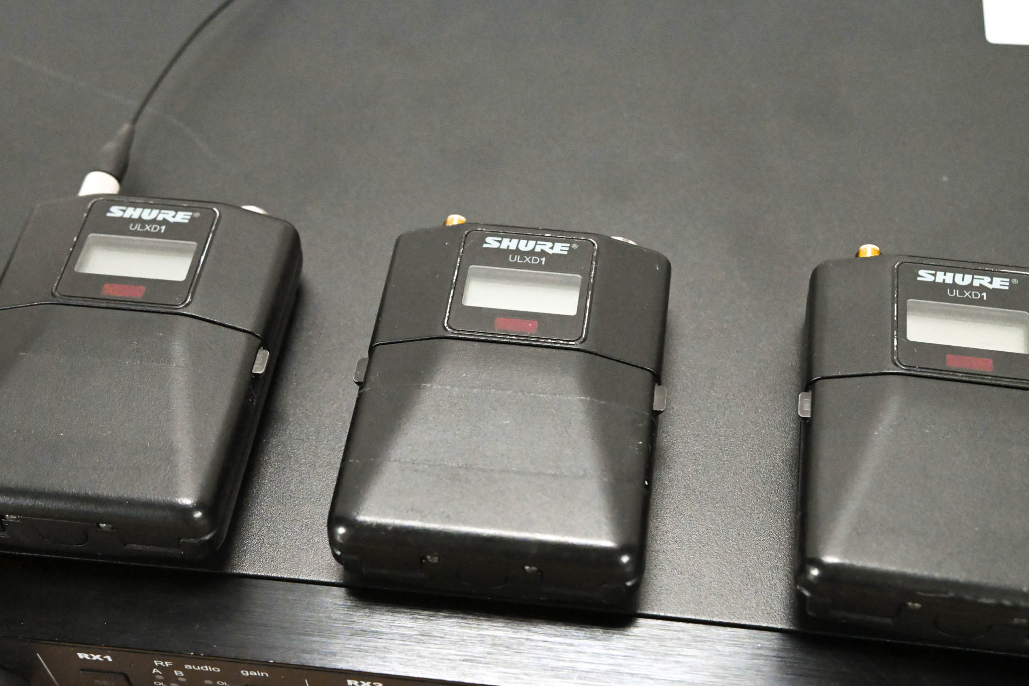 Shure ULXD4Q Digital Wireless Receiver w/ 4x ULXD1 Beltpacks - H50 Band
