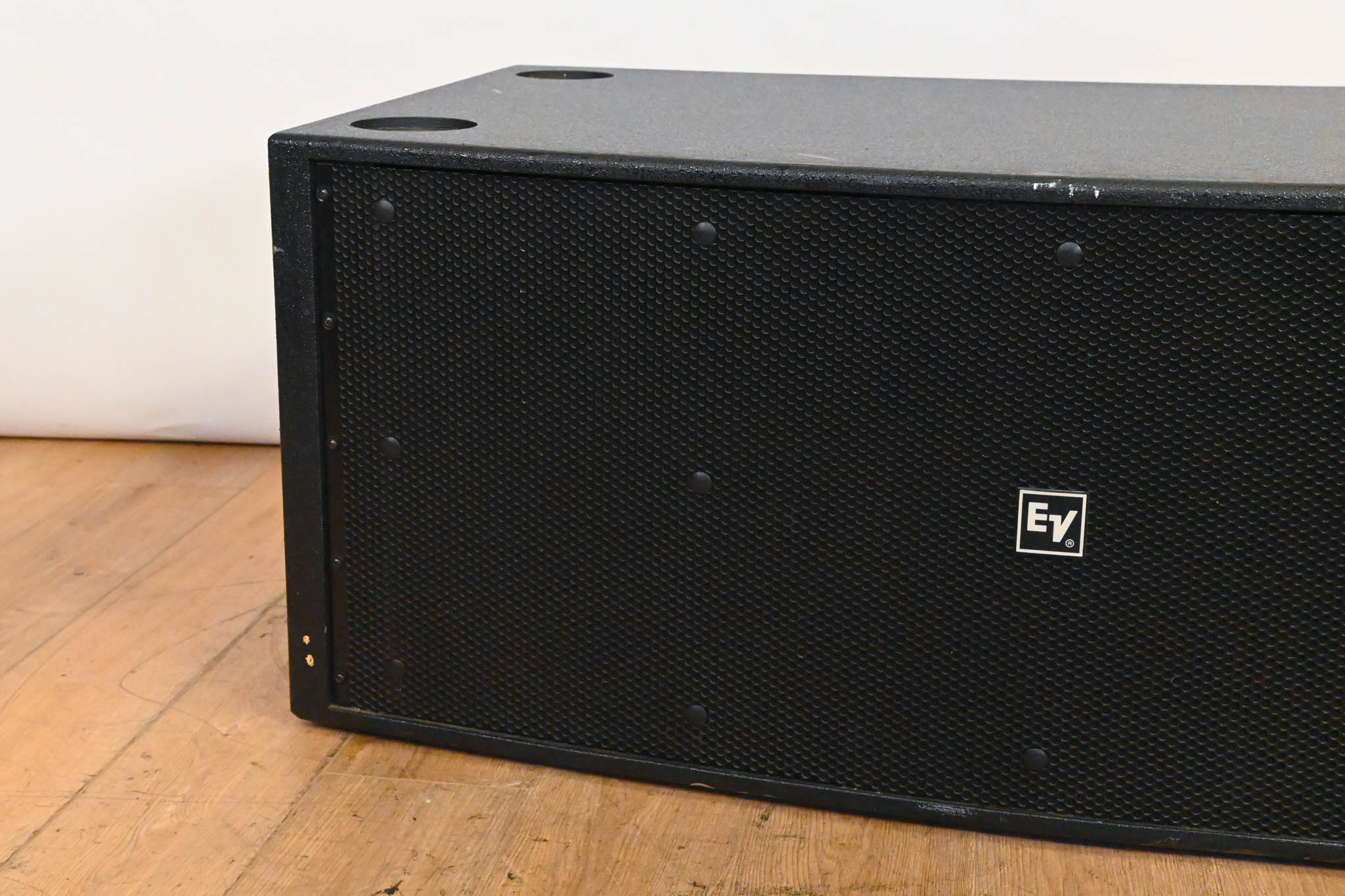 Electro-Voice (EV) Xsub Dual 18" 1200W Subwoofer