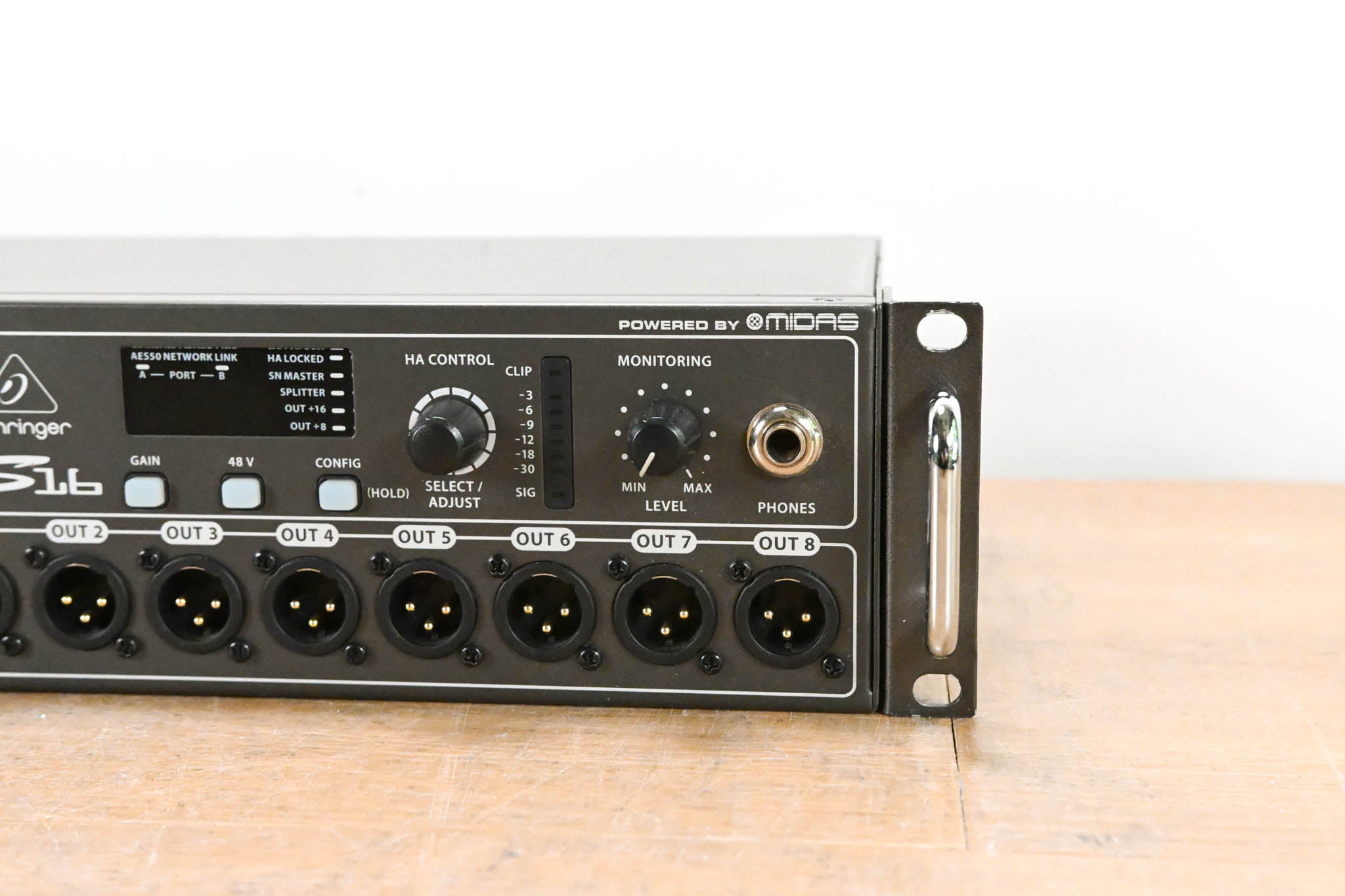 Behringer S16 16 x 8 Digital Stage Box