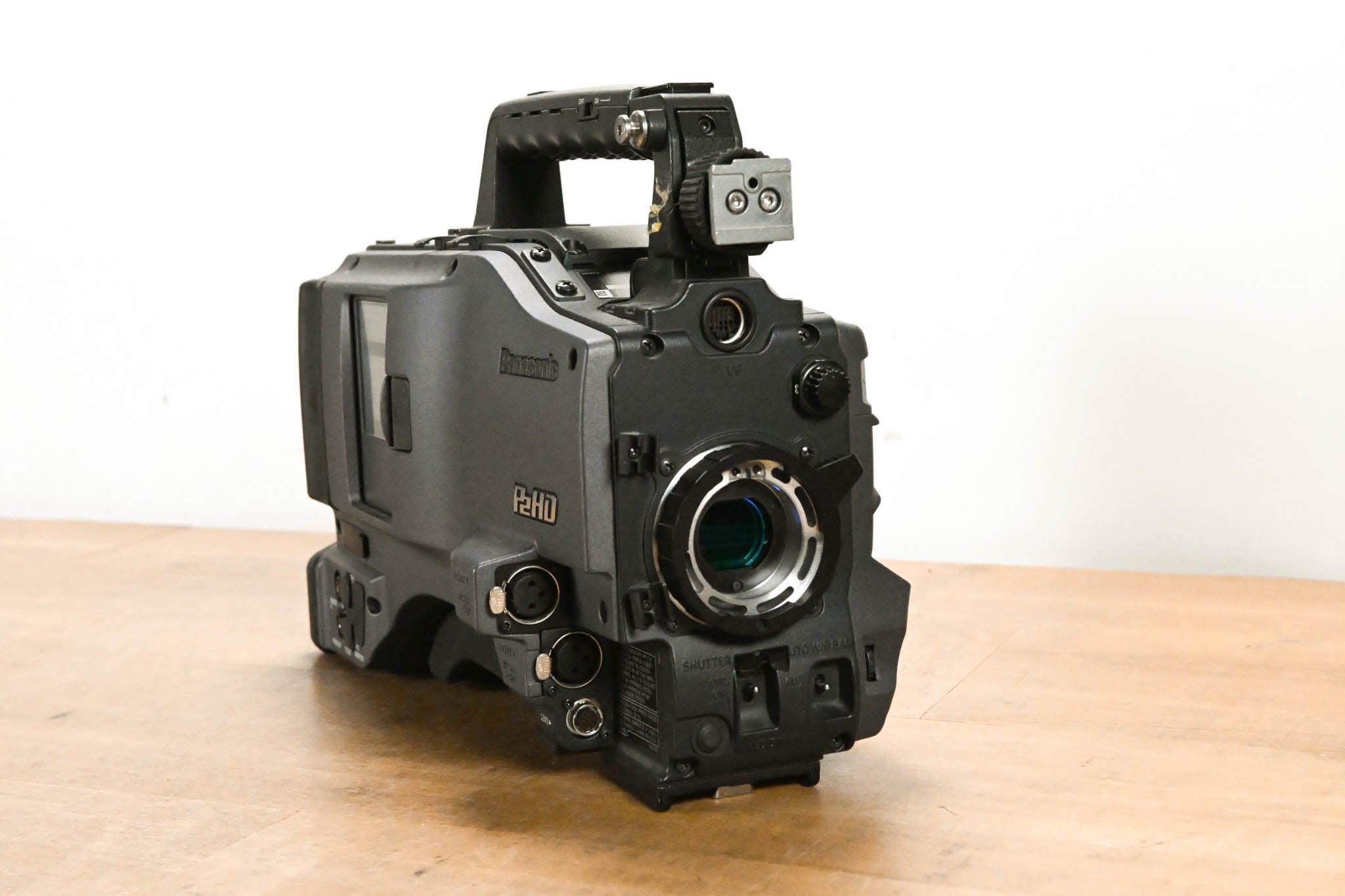 Panasonic AG-HPX500P 2/3" Shoulder-Mounted P2HD Camcorder